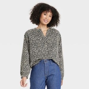 Universal Thread Ditzy Floral Print Corduroy Popover Top